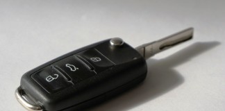 Warnung vor Betrug: Wenn der Autokauf zur Gaunerei statt Schnäppchen wird - copyright: pixabay.com