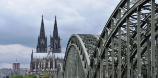 Tourismusbilanz 2015: Köln verzeichnet Rekordergebnis mit 5,98 Millionen Übernachtungen copyright: fritz zühlke / pixelio.de