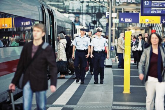 Schwarzfahrer außer Kontrolle: Mehrere Bundespolizisten am Kölner Hauptbahnhof verletzt copyright: Bundespolizei