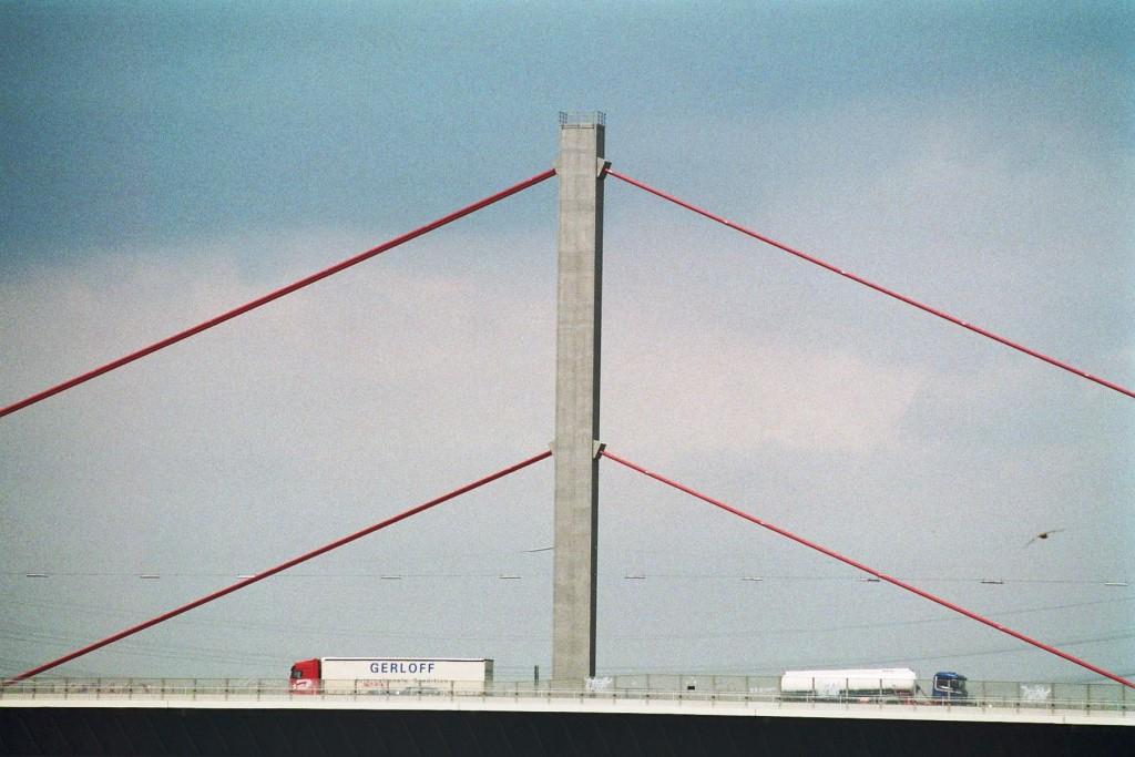 Der Neubau der Leverkusener Autobahnbrücke wird sich noch über Jahre hinziehen - copryight: alipictures  / pixelio.de