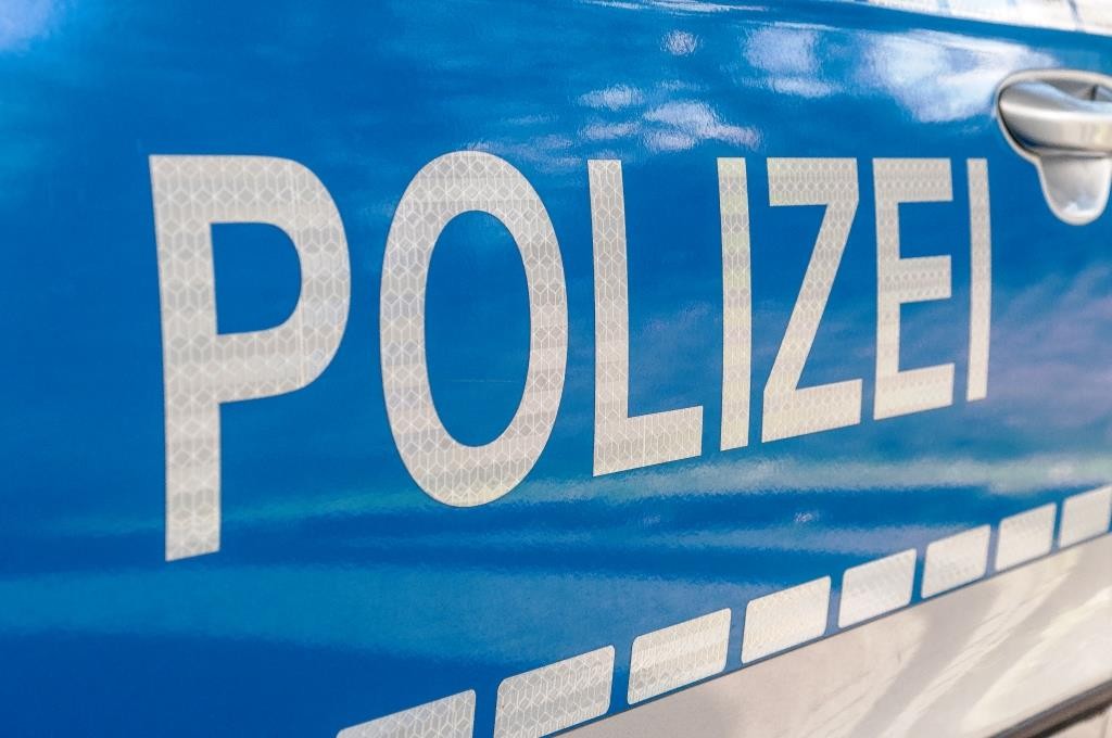 Polizei im Einsatz an Silvester 2016 - copyright: Timo Klostermeier / pixelio.de