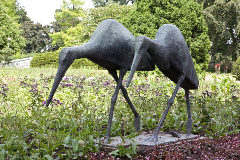 Bronzekunstwerk "Zwei Störche" aus dem Kölner Rheinpark gestohlen - Polizei sucht Zeugen copyright: Polizei Köln
