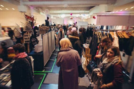 Stores mit Mode, Schmuck und Accessoires laden zum Shoppen ein copyright: 0049 Projekt GmbH