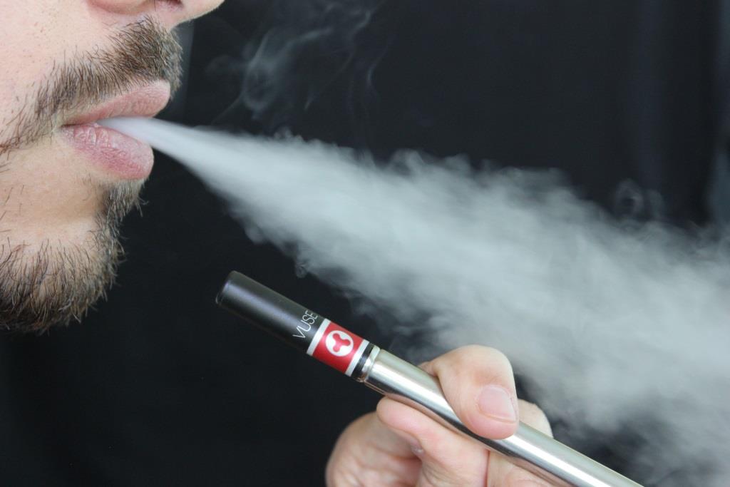 Dampfen statt Rauchen: Es hat sich ausgequalmt – die E-Zigarette im Aufwind copyright_ pixabay.com