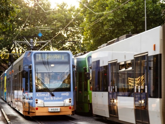 Am besten mit Bus und Bahn zur gamescom anreisen. - copyright: CityNEWS / Alex Weis