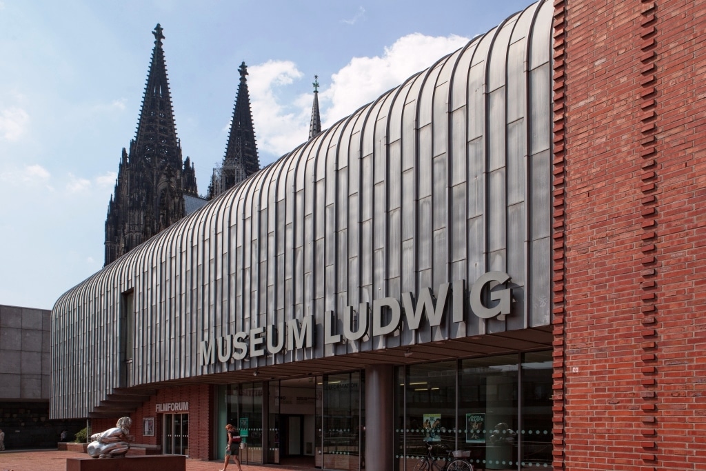 Vom 19. November 2017 bis 11. März 2018 präsentiert das Museum Ludwig  die Ausstellung James Rosenquist. Painting as Immersion oder das Eintauchen ins Bild - copyright: Lee M.