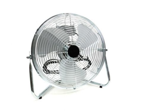 Allheilmittel für warme Sommertage: Mit dem Ventilator geht es der Hitze an den Kragen! - copyright: pixabay.com
