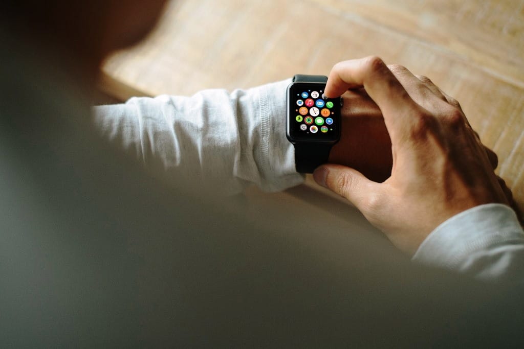 Smart Watches oder Wearables gehören mittlerweile bereits zum normalen Alltagsleben. - copyright: pixabay.com