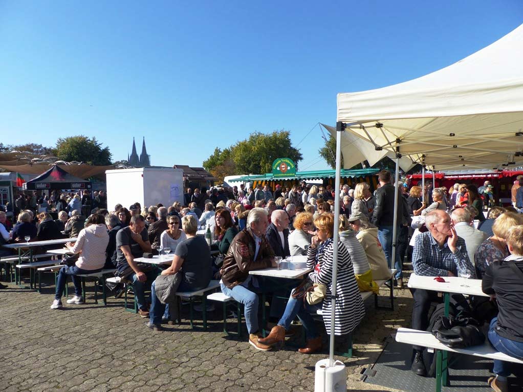 Beim Fischmarkt in Köln trifft Tradition auf Moderne - copyright: www.rheinlust.de