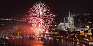 Das große Feuerwerk der Kölner Lichter 2019 copyright: Piccolo / Fotolia