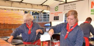 Frische Muscheln, leckere Fischspezialitäten und guter Wein beim Muschelfest in Köln - copyright: Gritt Ockert, Nieke Veranstaltungen