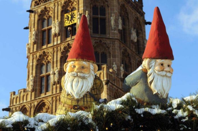 Die Heinzelmännchen sind überall in Köln zu finden. Wie auch hier beim Weihnachtsmarkt in der Altstadt. copyright: Weihnachtsmarkt Kölner Altstadt copyright: Heinzel GmbH