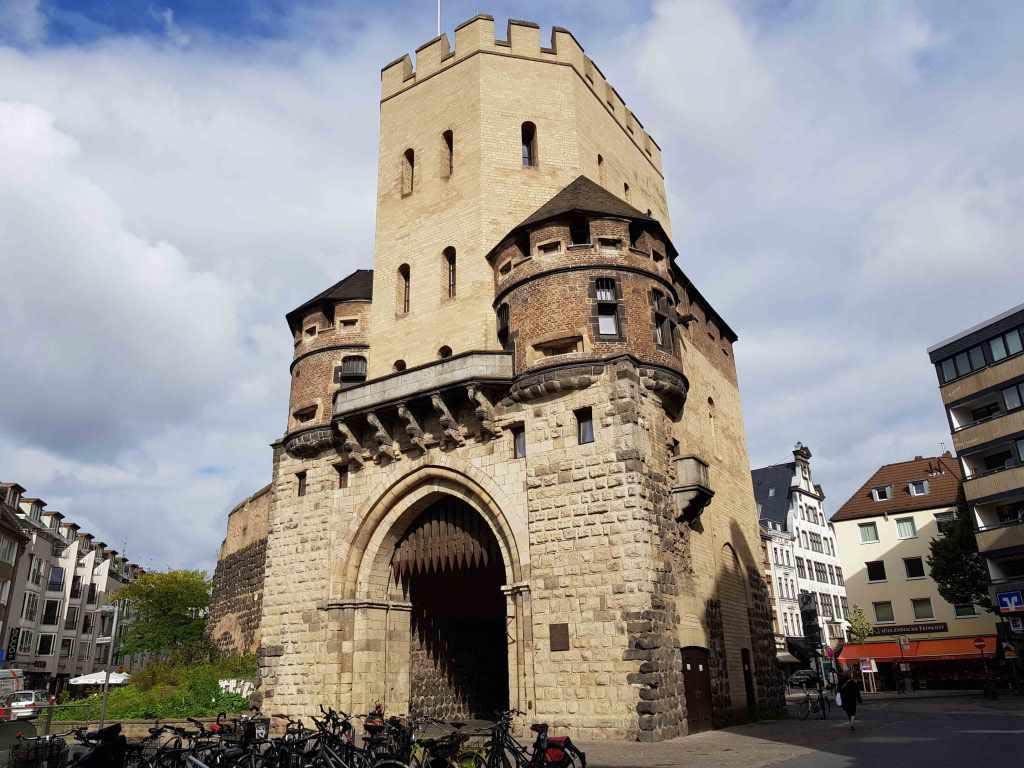 Mittelalterlicher Charme versprüht zum Biespiel die Severinstorburg in der Kölner Südstadt. copyright: CityNEWS / Alex Weis