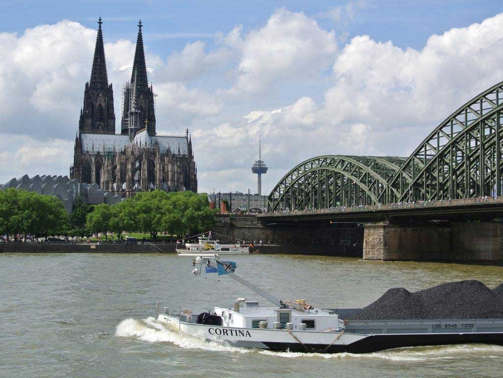Tourismus-Magnet am Rhein: Köln und seine Gäste - copyright: pixabay.com