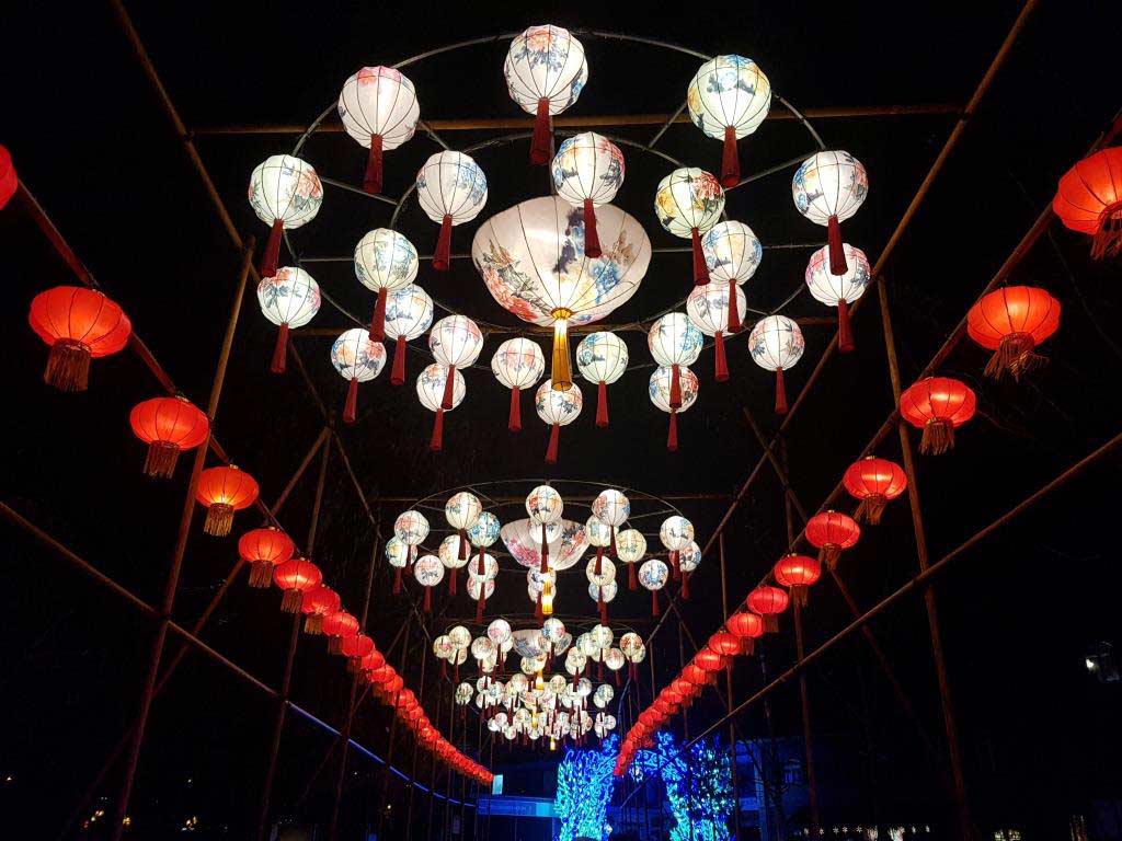 Der Kölner Zoo erstahlt zum China Light Festival in tausenden Farben. copyright: CityNEWS