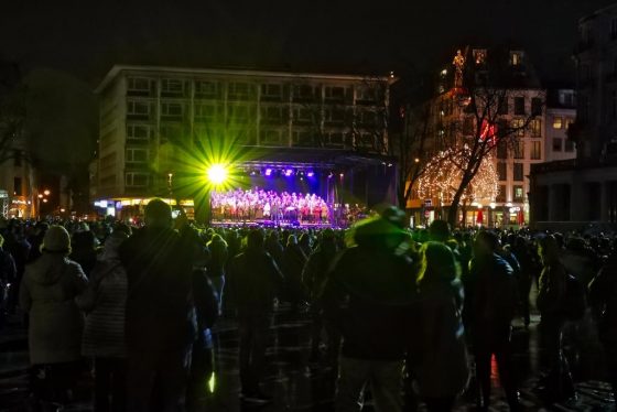 Am Kölner Dom wird es wieder ein musikalisches und visuelles Rahmenprogramm zu Silvester geben. copyright: CityNEWS / Thomas Pera