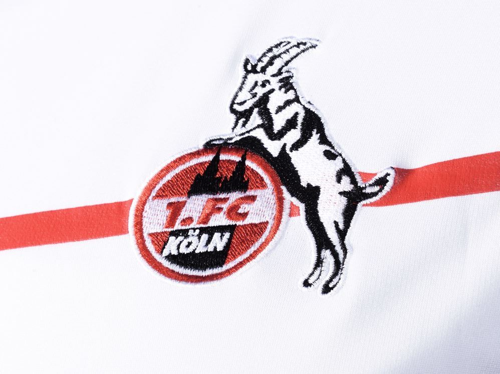 Geißböcke ganz in weiß: So sieht das neue Trikot des 1. FC Köln aus! copyright: 1. FC Köln / Uhlsport