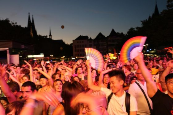 Tausende Besucher kamen zum Bühnenprogramm in die Kölner Altstadt. copyright. CityNEWS