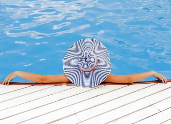 Ein Swimming-Pool sorgt garantiert für Abkühlung an heißen Tagen. copyright: pixabay.com