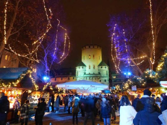 Weihnachtsmarkt in der Kölner Südstadt: Veedelsadvent auf dem Chlodwigplatz copyright: EidenArt / CityNEWS