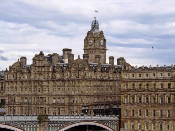 The Balmoral Hotel in Edinburgh copyright: pixabay.com