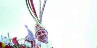 Prinz Marc I. freute sich über einen tollen und jecken Kölner Rosenmontagszug 2019. copyright: Costa Belibasakis / Festkomitee Kölner Karneval