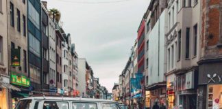 Köln im VW Bulli Oldtimer entdecken: CityNEWS verlost drei Liebe Deine Stadt-Touren copyright: LiebeDeineStadt-Touren