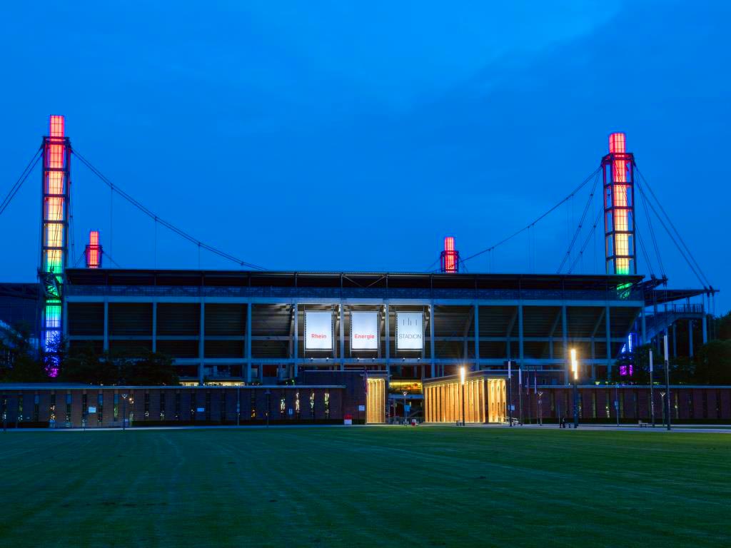 Kölner Stadion erstrahlt am Diversity-Tag in den Regenbogenfarben copyright: RheinEnergie / Joachim Rieger