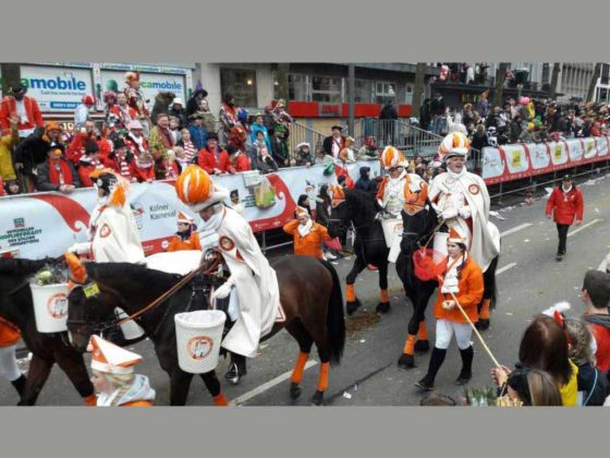 Rund 300 Pferde kamen beim Karnevalsumzug zum Einsatz. (Symbolbild) copyright: CityNEWS / Christian Esser