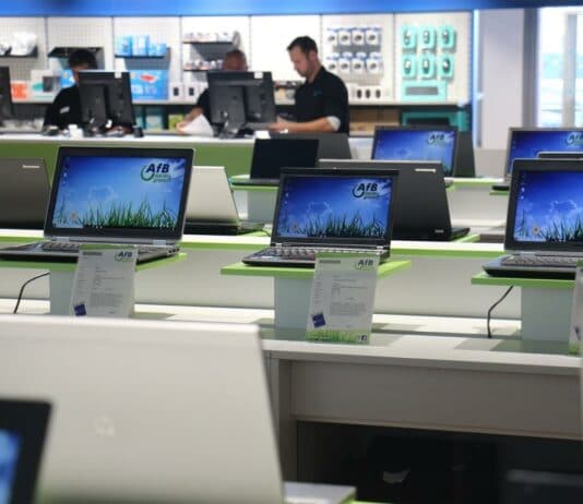 AfB social & green IT-Shop bietet „refurbished“ Computer und Smartphones an und schont somit die Umwelt.