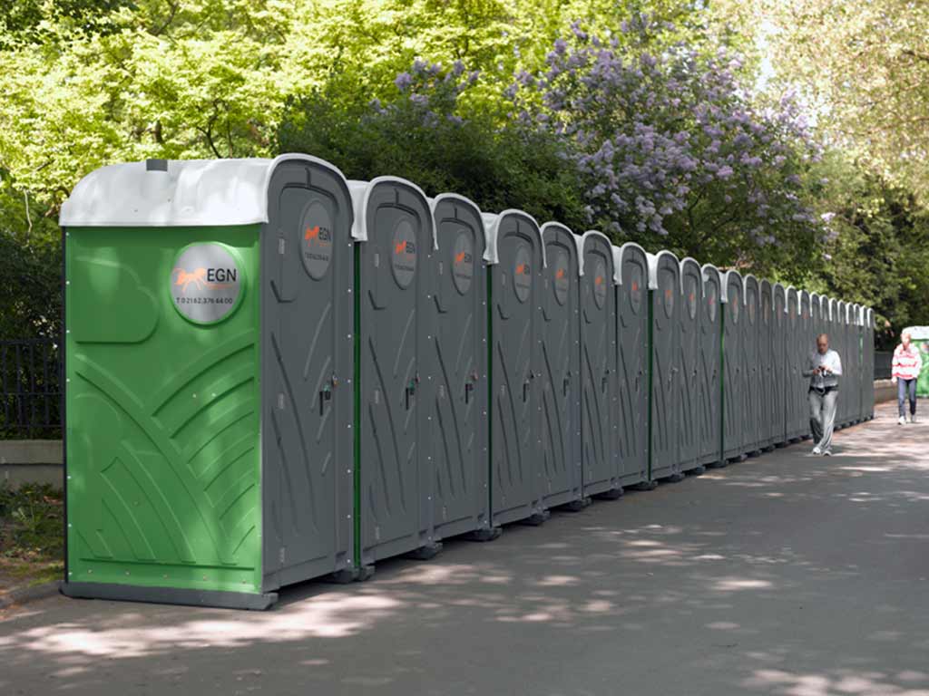 Mobile Sanitäranlagen erweitern das Angebot der Abfall-Experten von EGN.