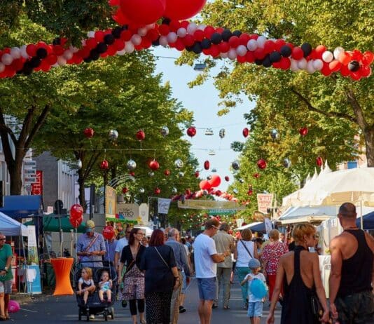 Familien- und Veedelsfest: Feiern und shoppen in Lindenthal